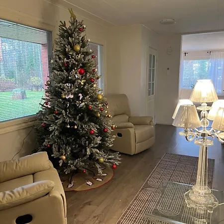 Gorgeous, Luxury Karpalo, Quiet Location! * Rovaniemi