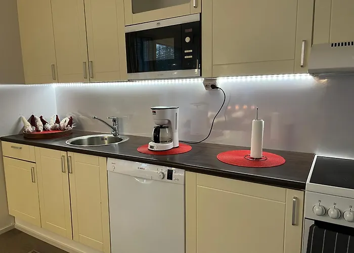 Gorgeous, Luxury Karpalo, Quiet Location! Apartament *