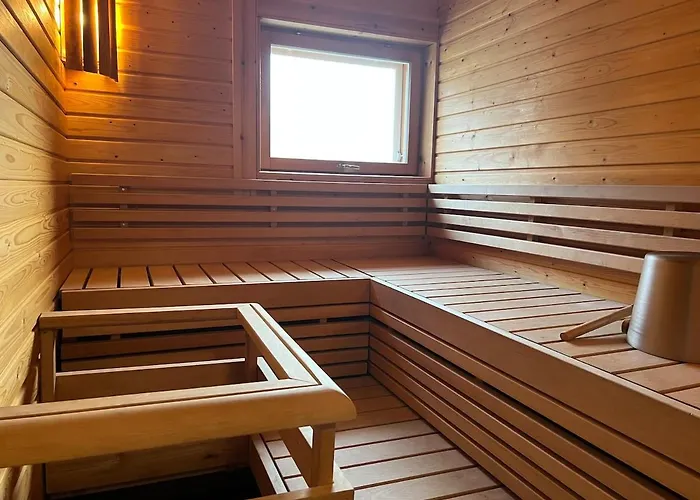 Gorgeous, Luxury Karpalo, Quiet Location! Apartament *